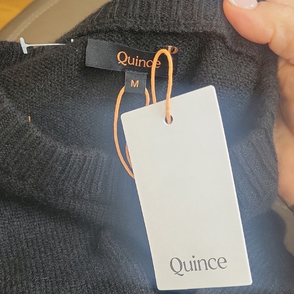 Quince Black 100% Yak Wool Crewneck Sweater - Picture 5 of 16